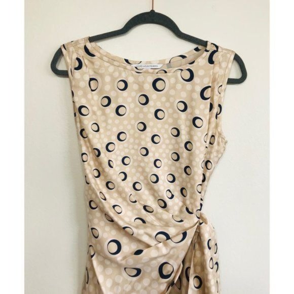 Diane Von Furstenberg Silk New Della Ruched Tie Waist Dress Retro Beige Dot, 6 - Picture 3 of 16